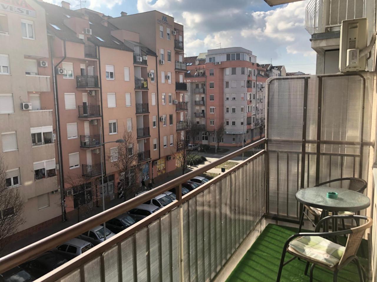 Apartman Ivana Novi Sad Exterior photo
